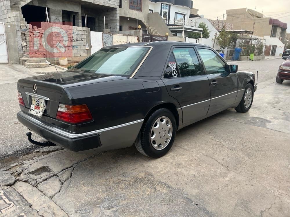 مرسيدس بنز E-Class